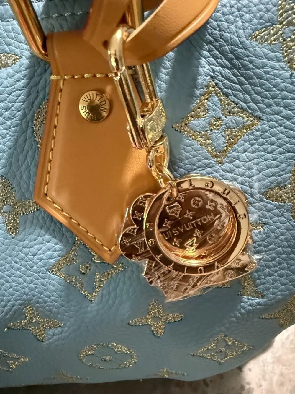Stunning and RARE Fashion ZODIAC Bag Charm/Key Holder! Brand New Never Used!